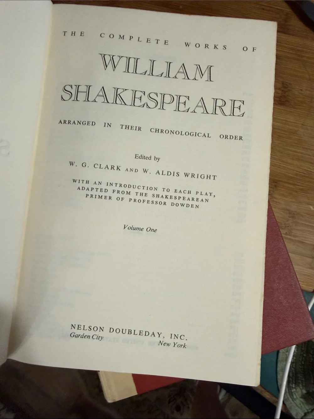 The Complete Works of William Shakespeare - Cream and Navy Hardcover Volumes
